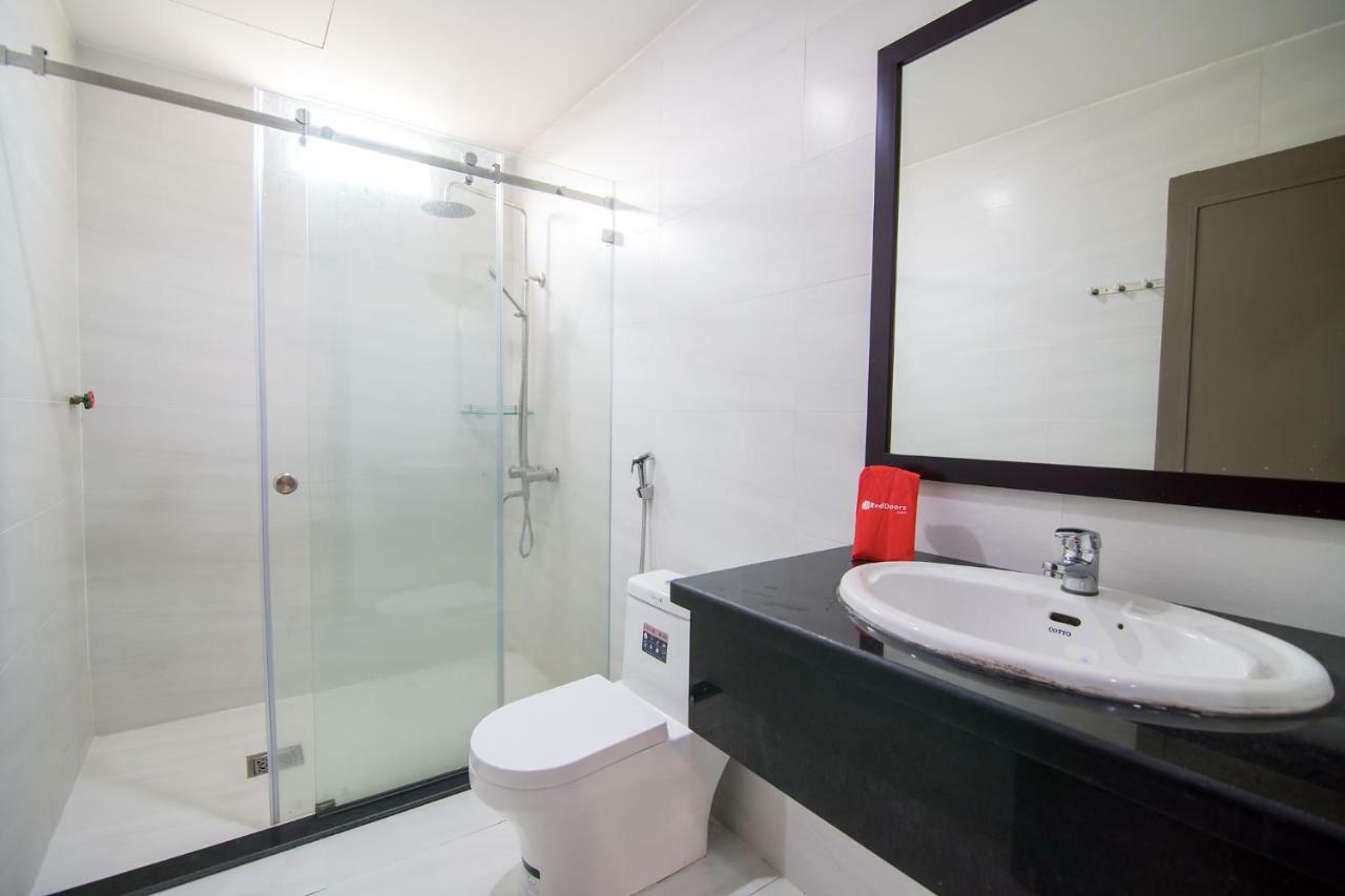 Reddoorz Plus Near Tan Dinh Market Ho Chi Minh-staden Exteriör bild