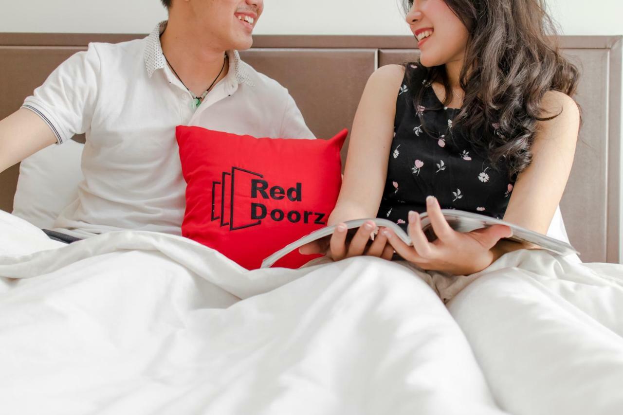 Reddoorz Plus Near Tan Dinh Market Ho Chi Minh-staden Exteriör bild