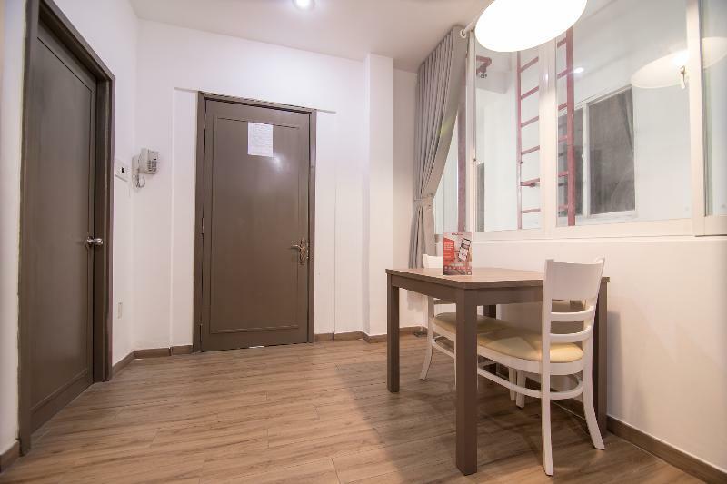 Reddoorz Plus Near Tan Dinh Market Ho Chi Minh-staden Exteriör bild